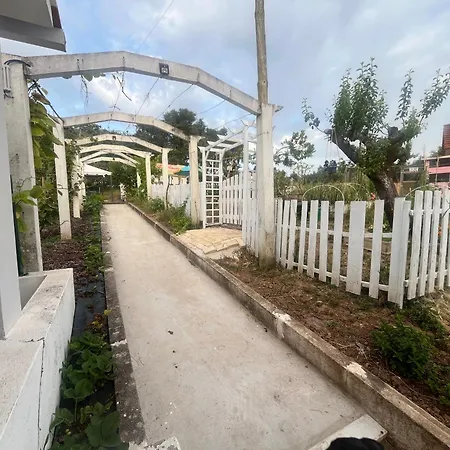 Refúgio Tílias Ferienhaus Santiago de Litem